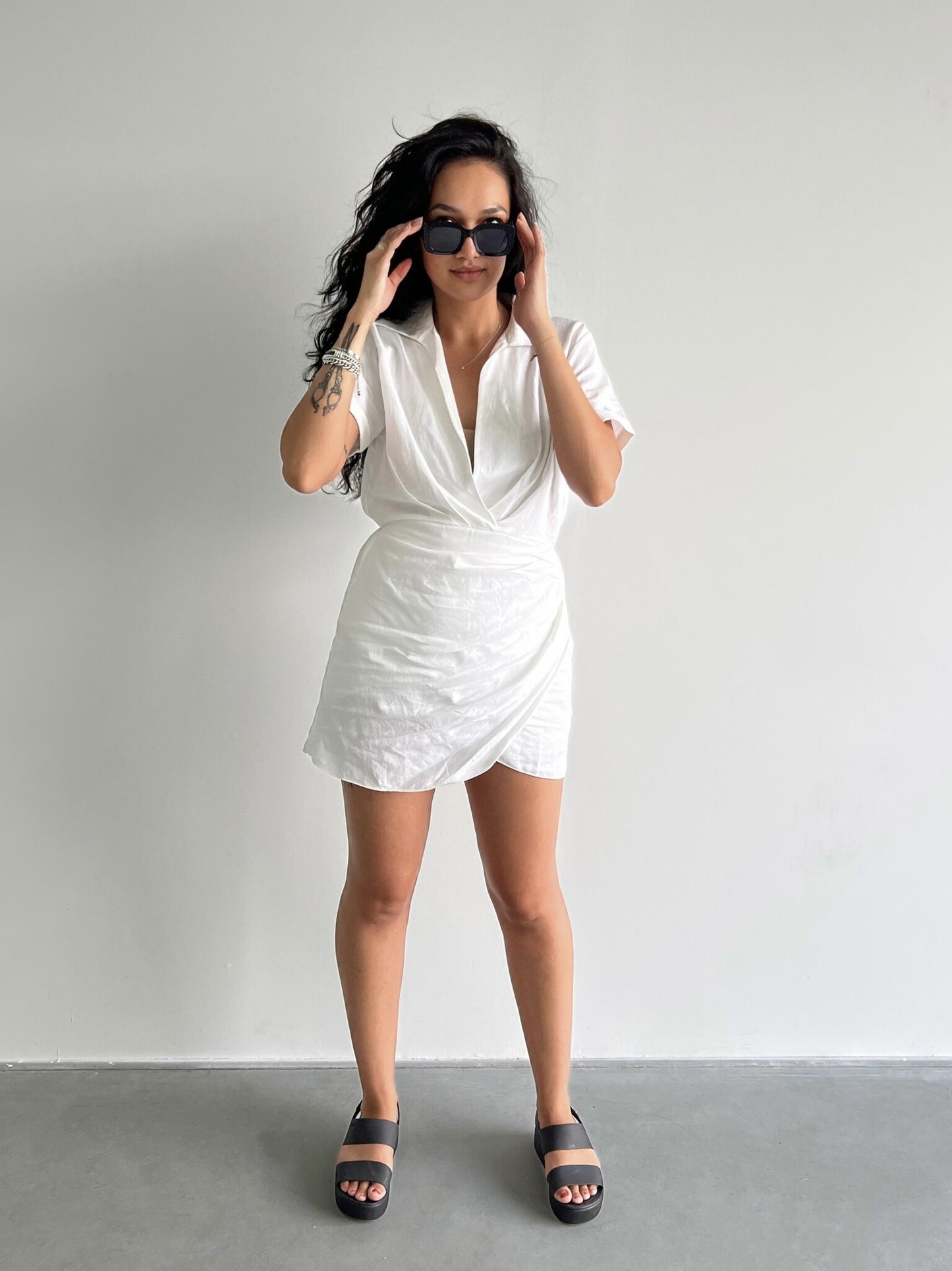 LIGHT SUMMER WHITE
