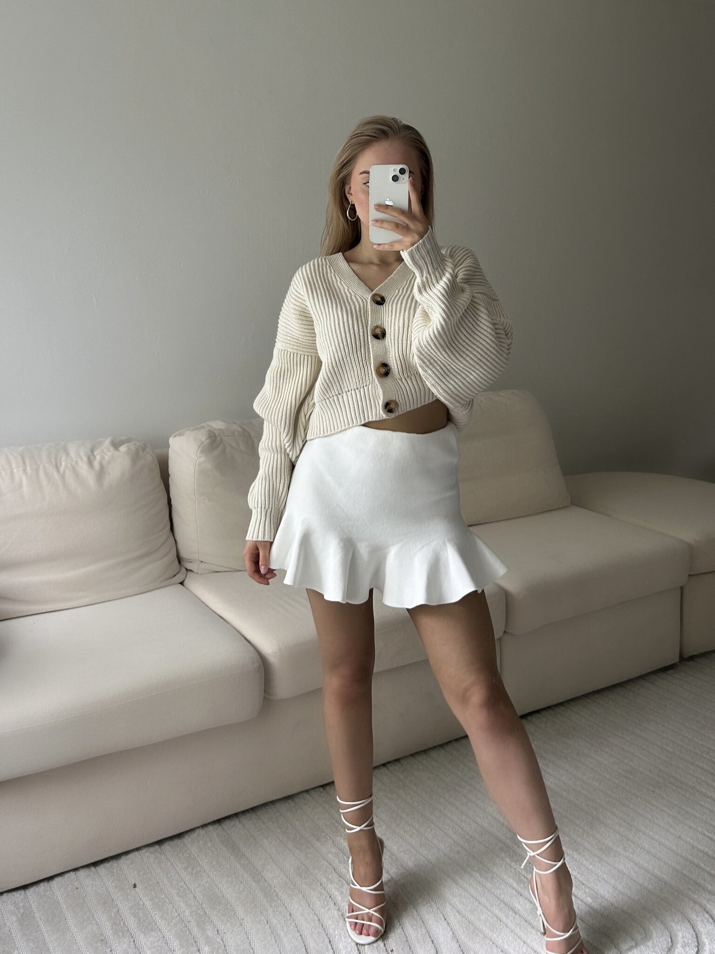 RUFFLE SKIRT WHITE