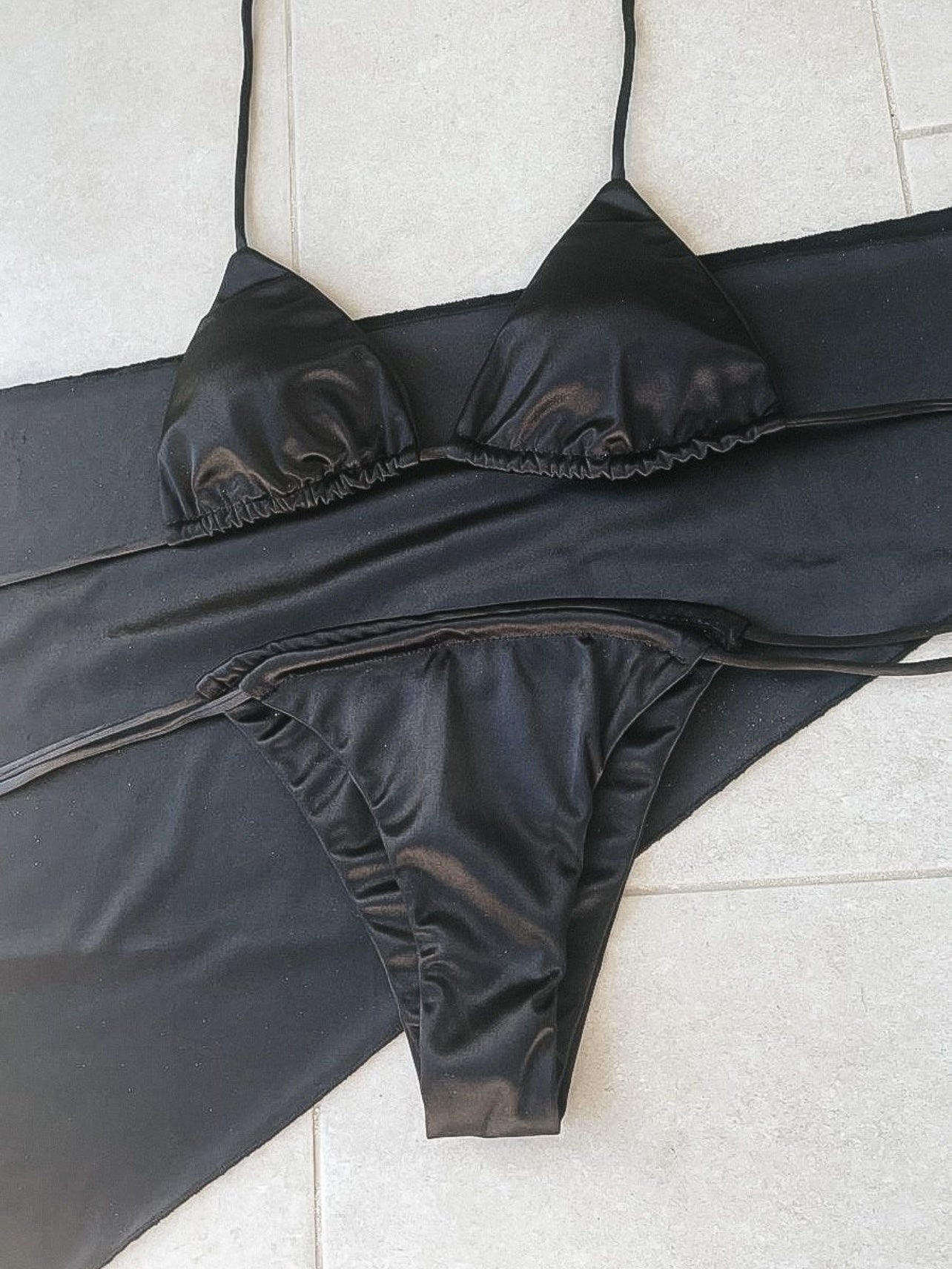 SILKY BIKINI BLACK