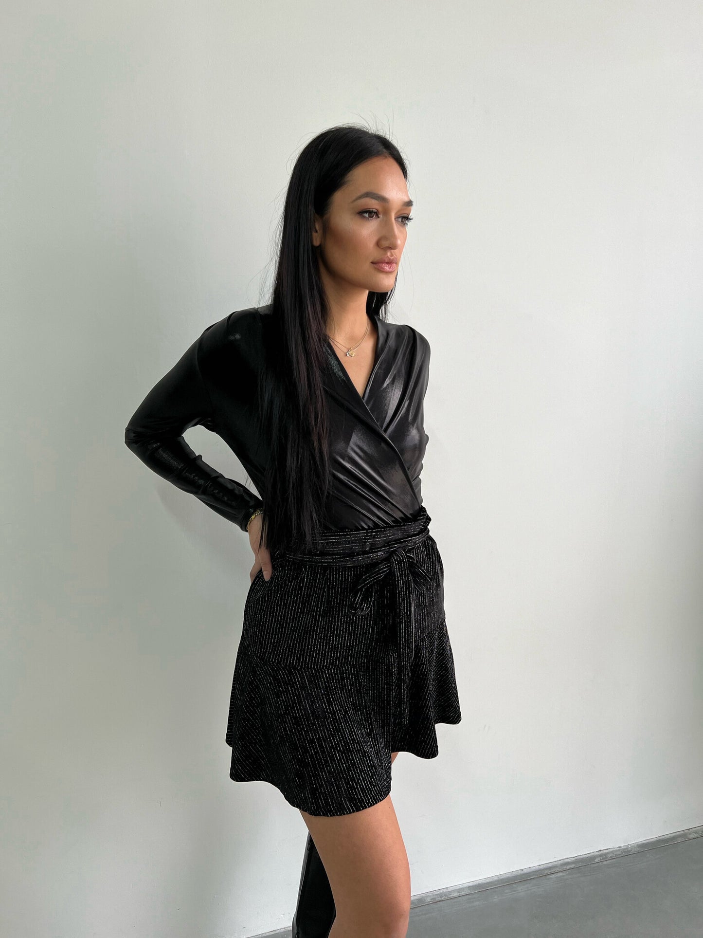 VELOURS SKIRT BLACK