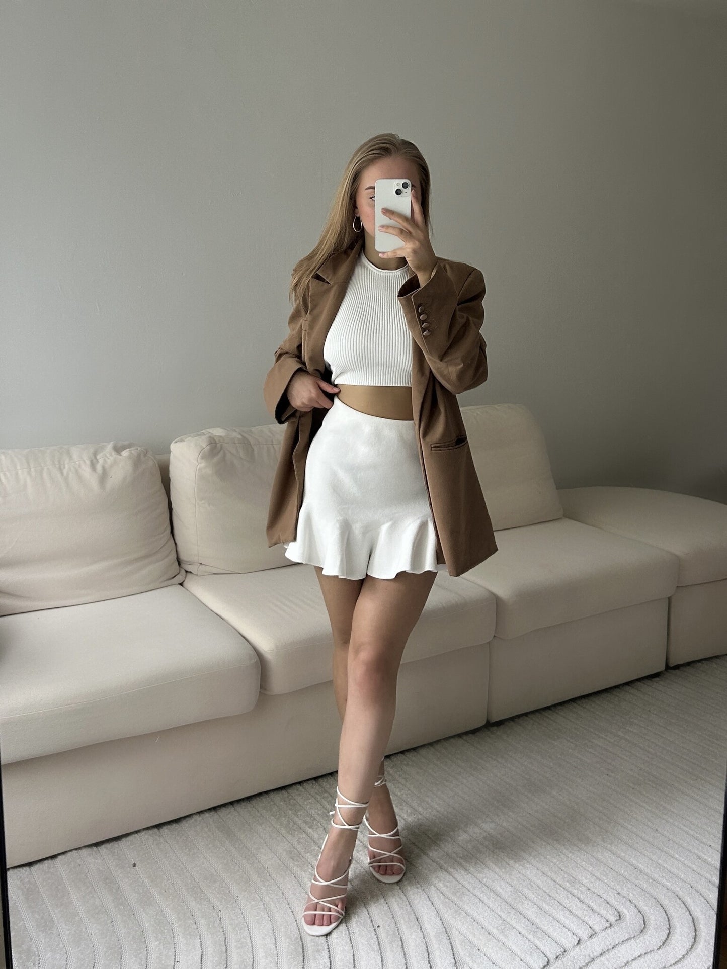 RUFFLE SKIRT WHITE