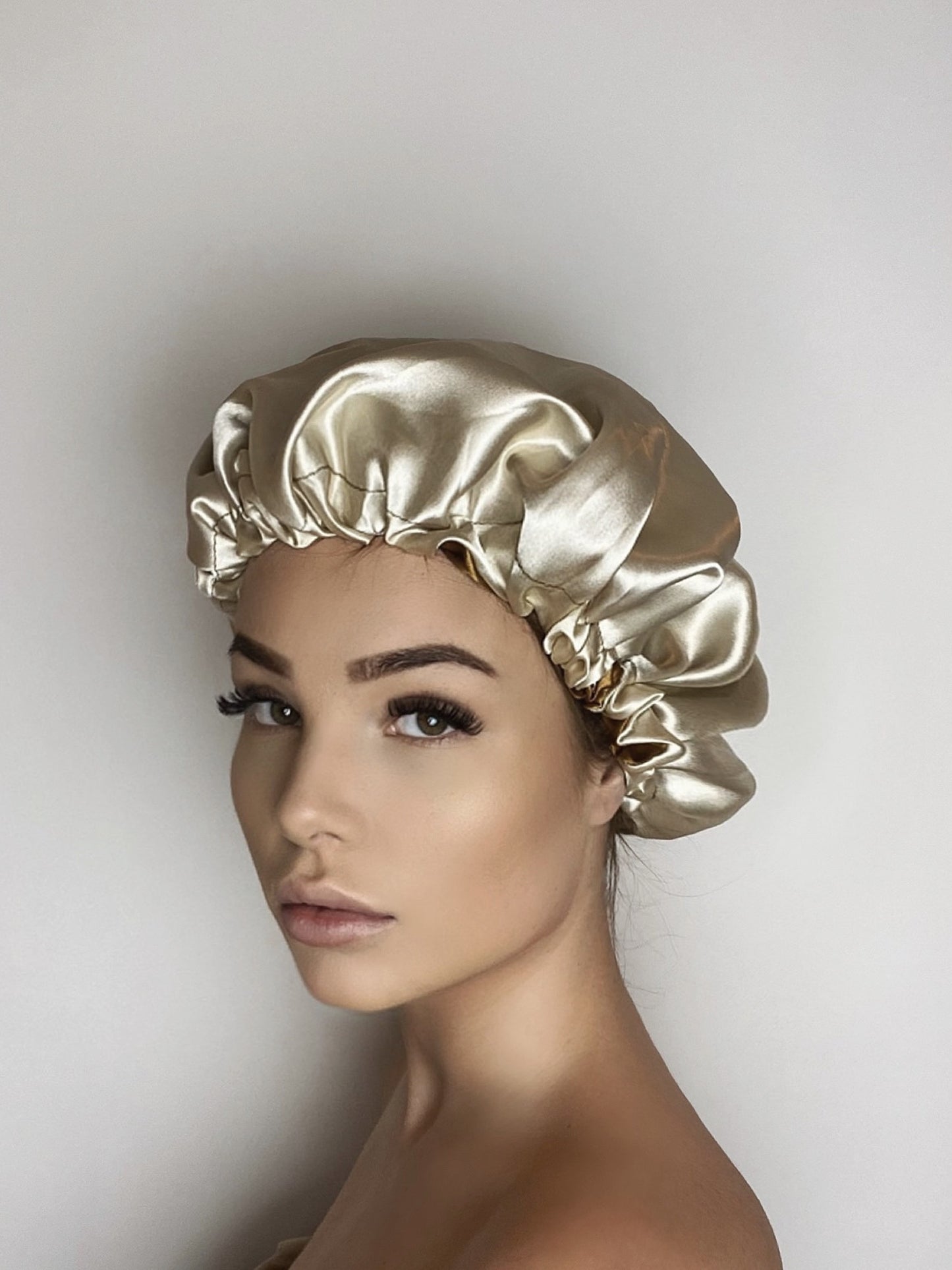 SILKY BONNET BEIGE